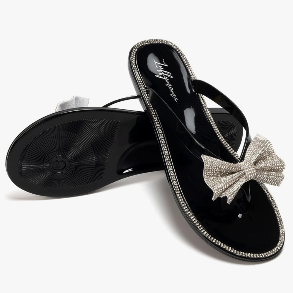 NEW Luffymomo Rhinestone Sandals 🤍